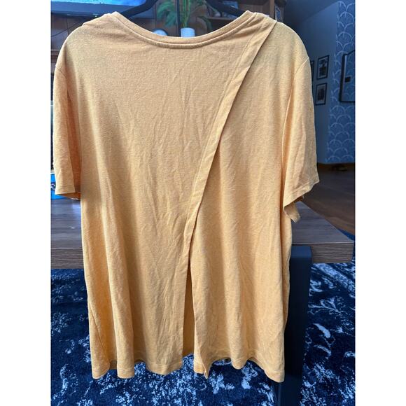 6/$25 Universal Threads Golden Yellow Open Back Casual T-Shirt - Picture 3 of 5